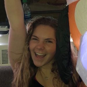 Meet your Posher, Kay